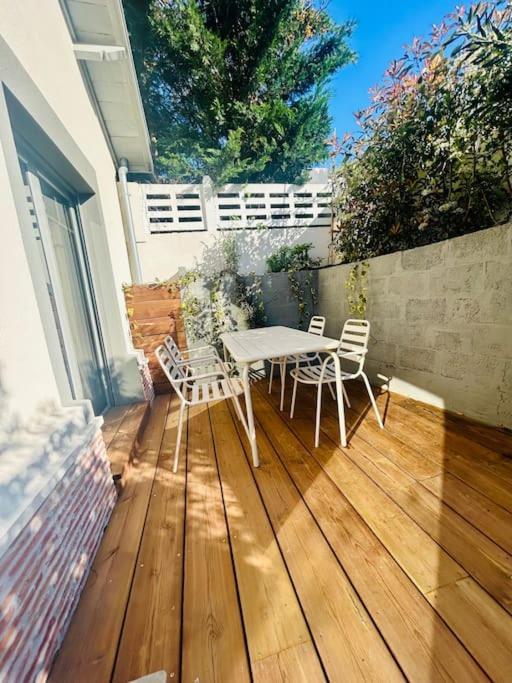 Apt 2-4Pers/6'Piedplage/Terrasse/Parking Arcachon Esterno foto